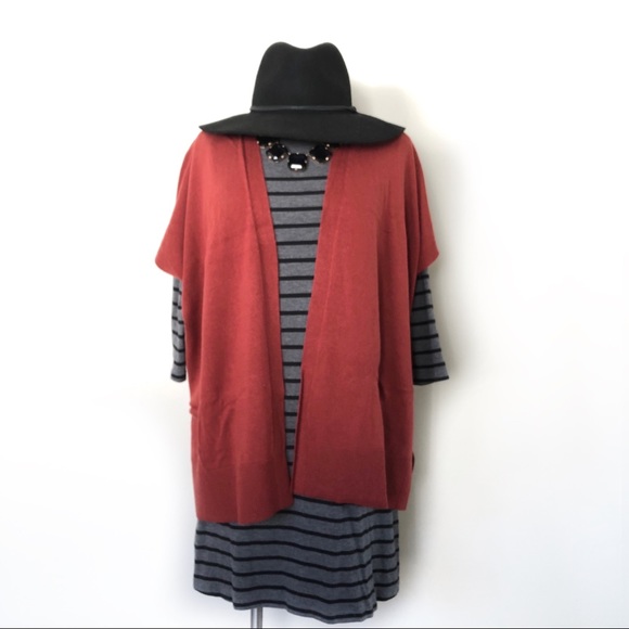 OLD NAVY - Gray Striped Long Sleeve Dress - Picture 2 of 8